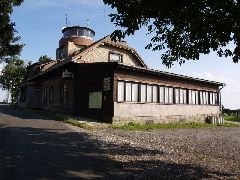 14.8.2009 Chata s rozhlednou Zviina u Dvora Krlov nad Labem [autor: Pavel Vondrek]